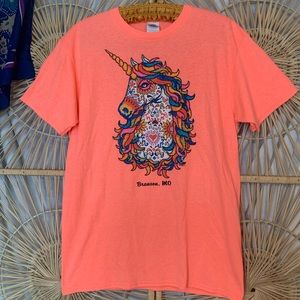 UNICORN graphic shirt✨